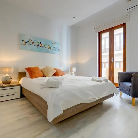 Stylish 2br Apart, Steps Away From The *